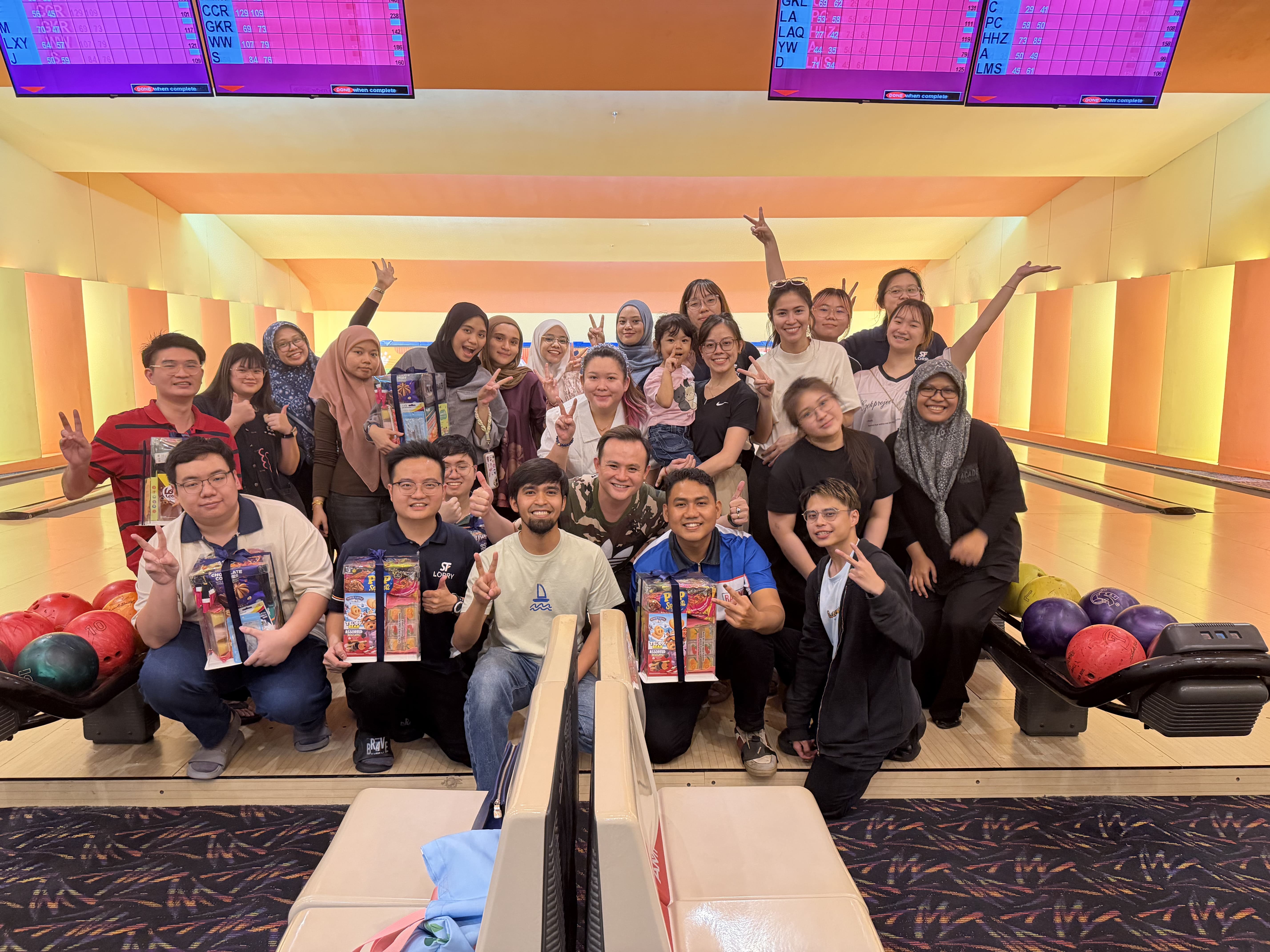 Gambar berkumpulan SF Lorry Sport Day 2026 Kejohanan Boling