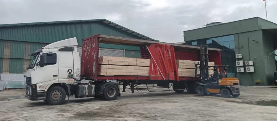 Industrial lorry loading operation